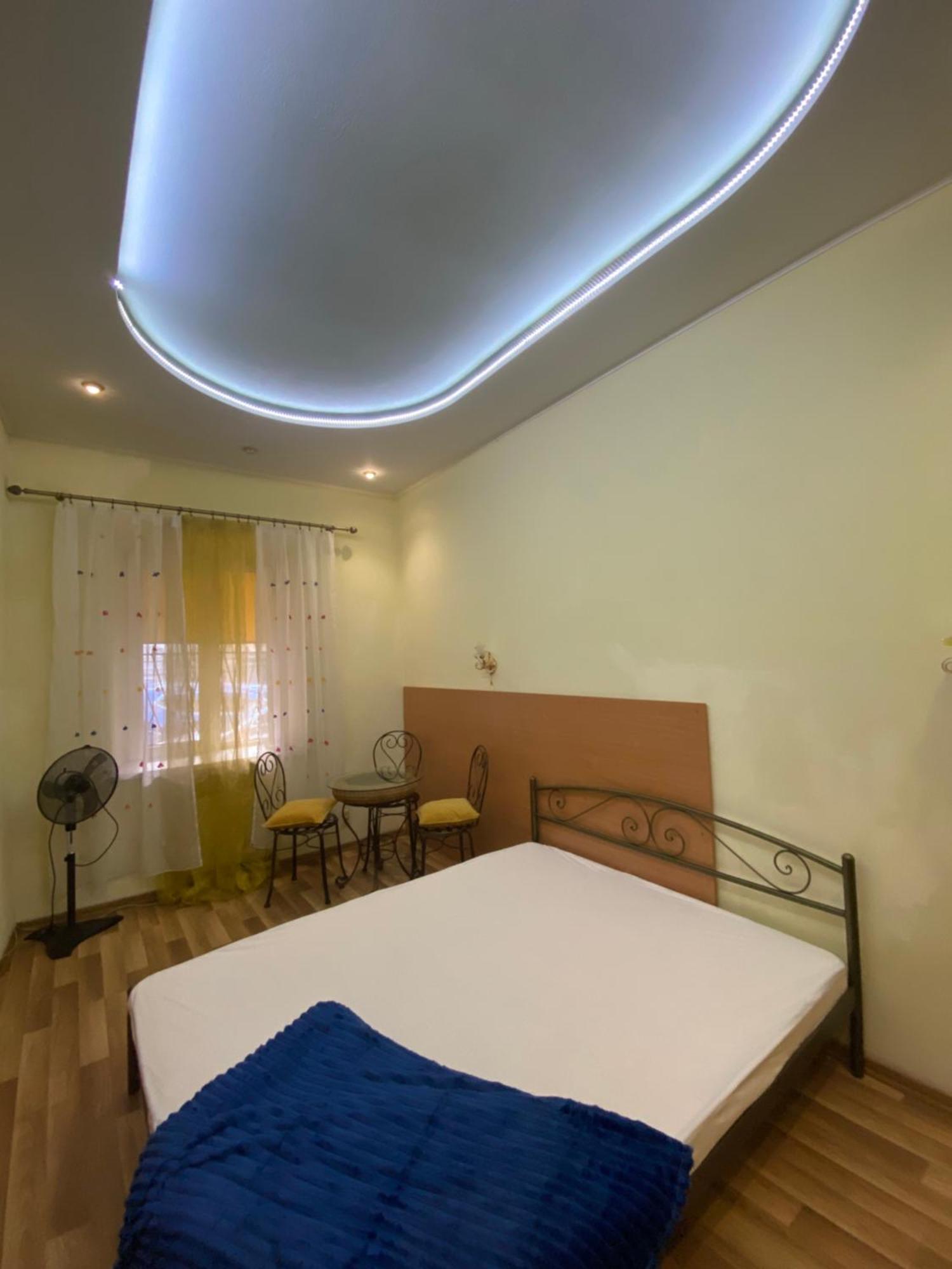 Aleksandr Apartment Odesa Exterior photo