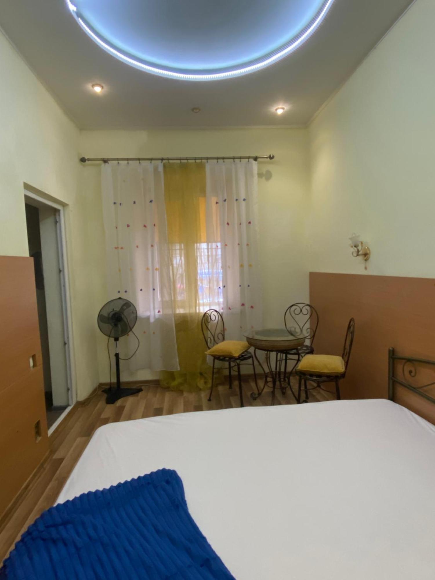 Aleksandr Apartment Odesa Exterior photo